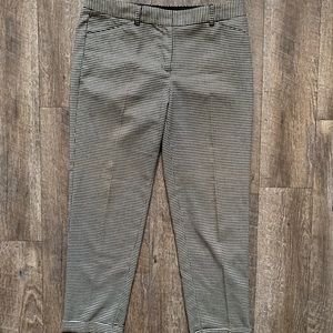 Cropped patterned pants